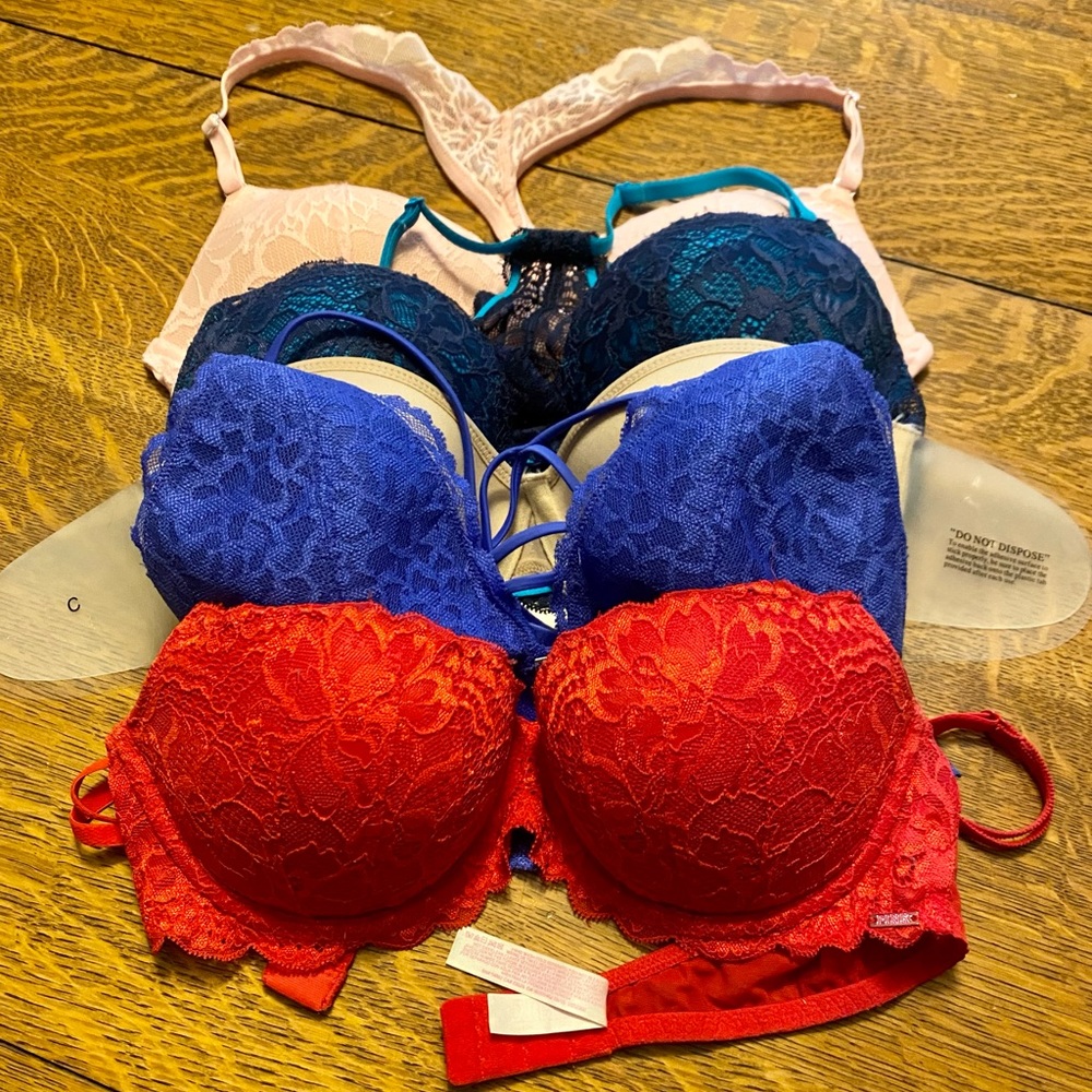 PINK bralette’s